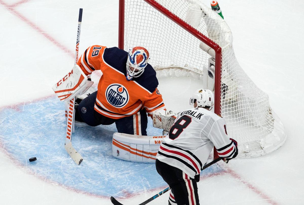 Chicago Blackhawks versloeg Edmonton Oilers om door te gaan naar de play-offs